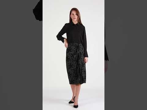 Дамска пола с петнист принт AMBER